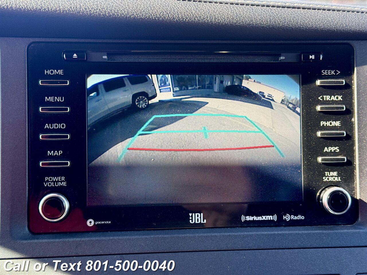 2019 Toyota Sienna SE 8-Passenger   - Photo 8 - North Salt Lake, UT 84010