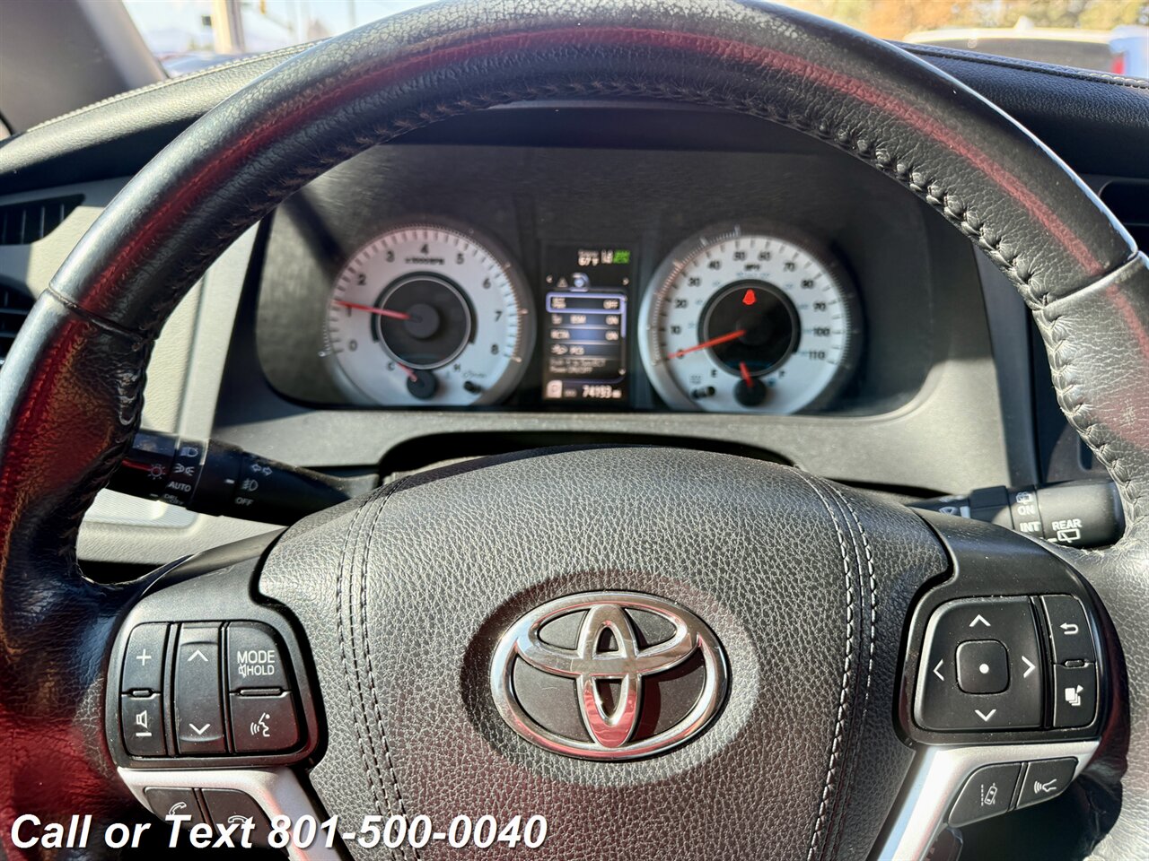 2019 Toyota Sienna SE 8-Passenger   - Photo 4 - North Salt Lake, UT 84010