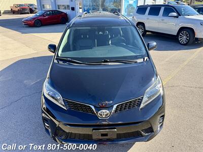 2019 Toyota Sienna SE 8-Passenger   - Photo 2 - North Salt Lake, UT 84010