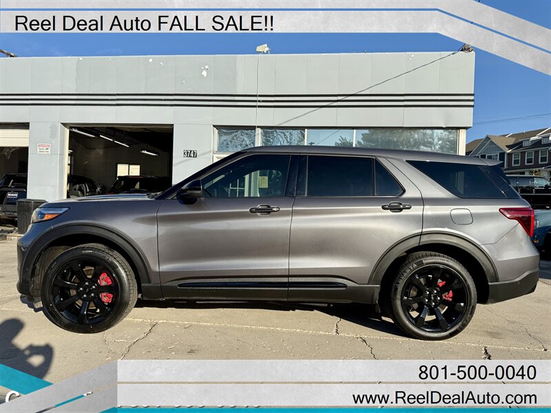 2022 Ford Explorer ST  