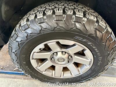 2010 Toyota FJ Cruiser   - Photo 21 - North Salt Lake, UT 84010