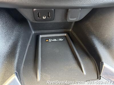 2022 Chevrolet Traverse LT Leather   - Photo 9 - North Salt Lake, UT 84010