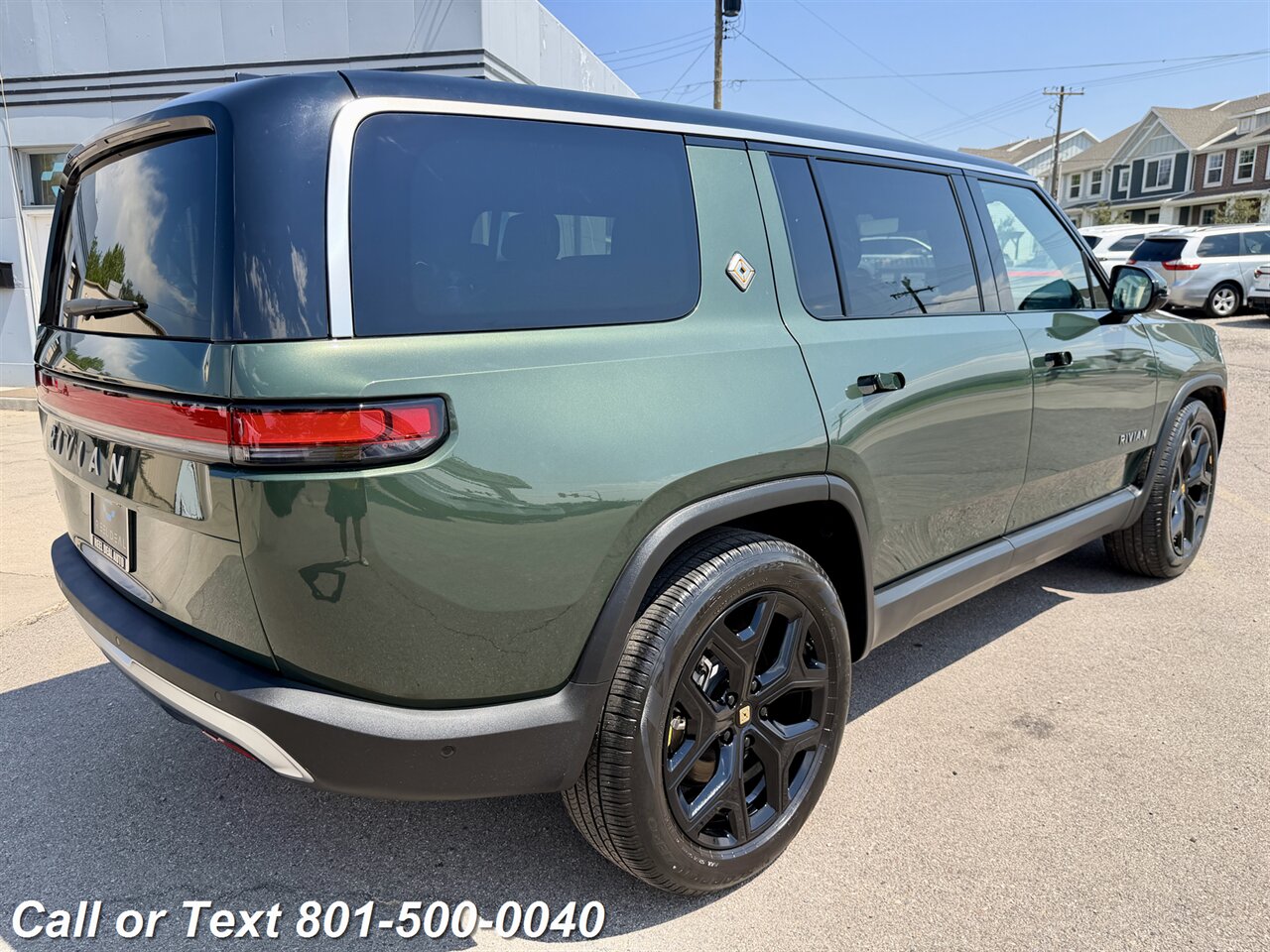 2025 Rivian R1S Adventure - Photo 13 - North Salt Lake, UT 84010