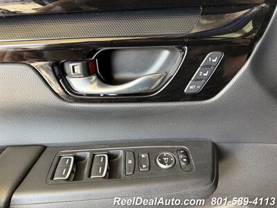 2023 Honda CR-V Hybrid Sport Touring   - Photo 12 - North Salt Lake, UT 84010