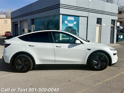 2026 Tesla Model Y Long Range   - Photo 3 - North Salt Lake, UT 84010