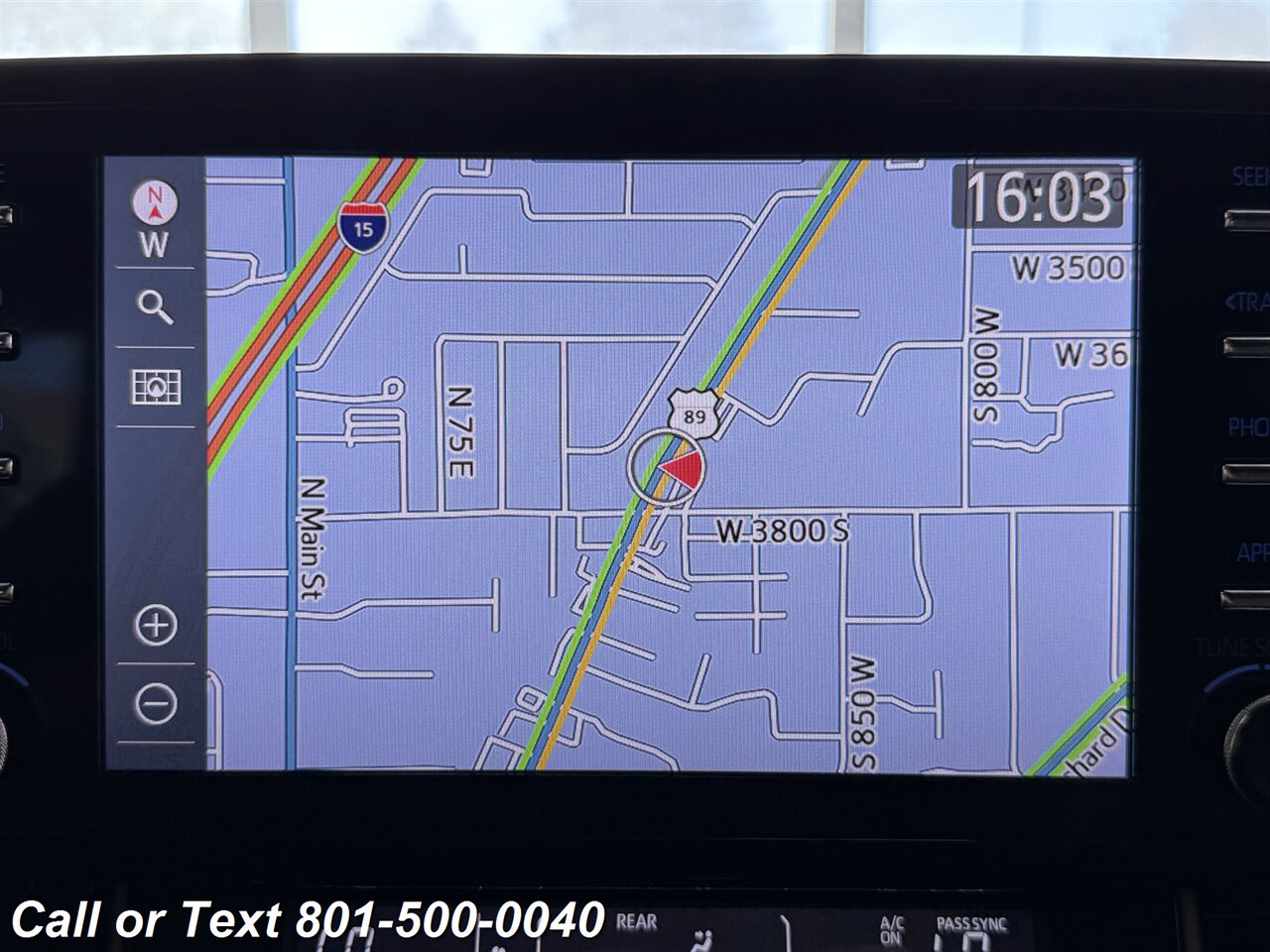 2024 Toyota Sienna Platinum 7-Passenger - Photo 22 - North Salt Lake, UT 84010