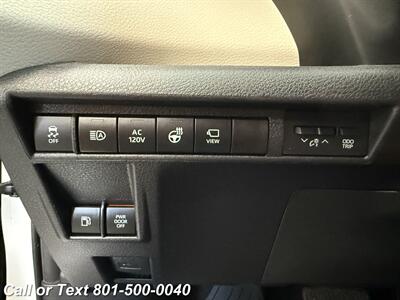 2024 Toyota Sienna Platinum 7-Passenger - Photo 57 - North Salt Lake, UT 84010