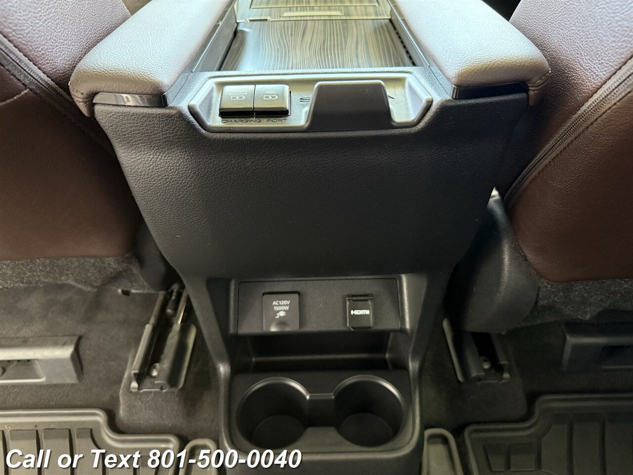 2024 Toyota Sienna Platinum 7-Passenger - Photo 44 - North Salt Lake, UT 84010