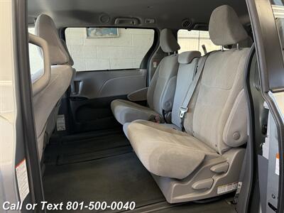 2019 Toyota Sienna LE 8-Passenger   - Photo 20 - North Salt Lake, UT 84010