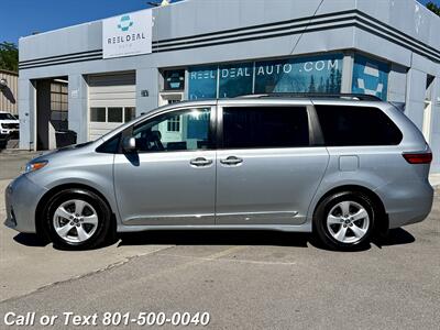 2019 Toyota Sienna LE 8-Passenger   - Photo 2 - North Salt Lake, UT 84010