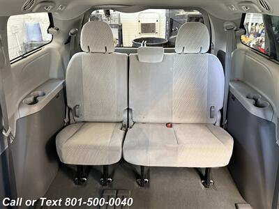 2019 Toyota Sienna LE 8-Passenger   - Photo 24 - North Salt Lake, UT 84010