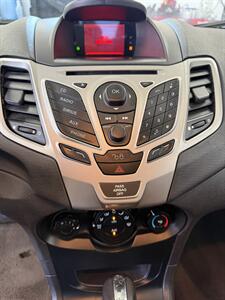 2011 Ford Fiesta SE   - Photo 33 - North Salt Lake, UT 84010