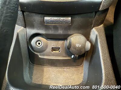 2011 Ford Fiesta SE   - Photo 2 - North Salt Lake, UT 84010