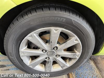 2011 Ford Fiesta SE - Photo 3 - North Salt Lake, UT 84010