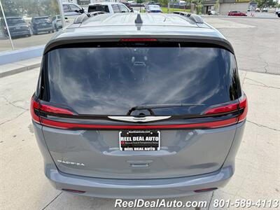 2022 Chrysler Pacifica Touring L   - Photo 27 - North Salt Lake, UT 84010