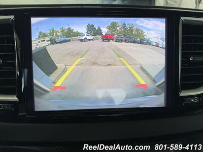 2022 Chrysler Pacifica Touring L   - Photo 48 - North Salt Lake, UT 84010