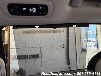 2022 Chrysler Pacifica Touring L   - Photo 2 - North Salt Lake, UT 84010