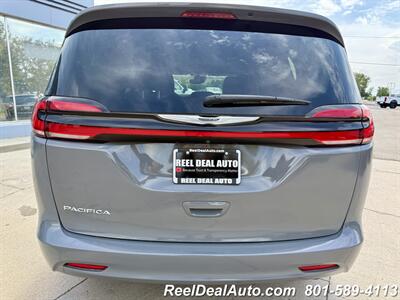 2022 Chrysler Pacifica Touring L   - Photo 28 - North Salt Lake, UT 84010