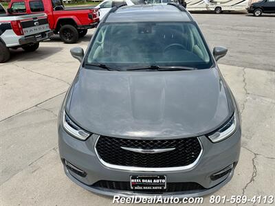 2022 Chrysler Pacifica Touring L   - Photo 18 - North Salt Lake, UT 84010