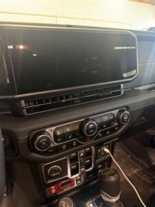 2025 Jeep Wrangler Rubicon 392 Final Edition - Photo 13 - North Salt Lake, UT 84010