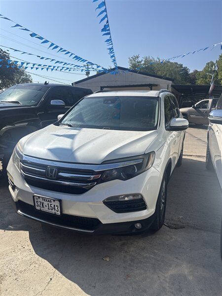 2017 Honda Pilot Elite   - Photo 1 - Fort Worth, TX 76111