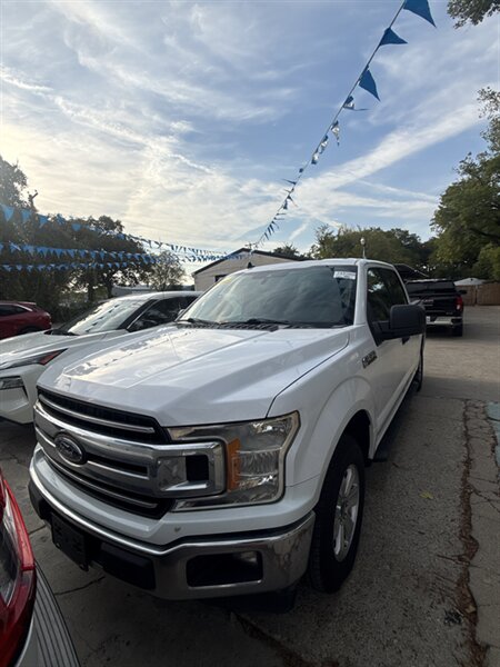 2019 Ford F-150 XLT   - Photo 1 - Fort Worth, TX 76111