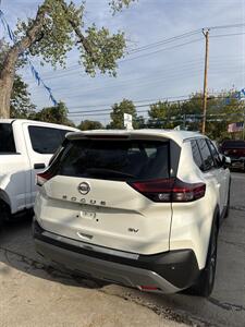 2023 Nissan Rogue SV - Photo 2 - Fort Worth, TX 76111