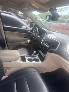2017 Jeep Grand Cherokee Laredo   - Photo 3 - Fort Worth, TX 76111