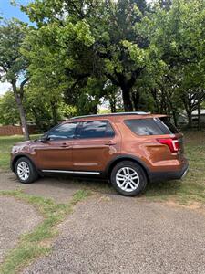 2017 Ford Explorer XLT   - Photo 5 - Fort Worth, TX 76111