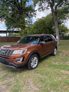 2017 Ford Explorer XLT   - Photo 2 - Fort Worth, TX 76111
