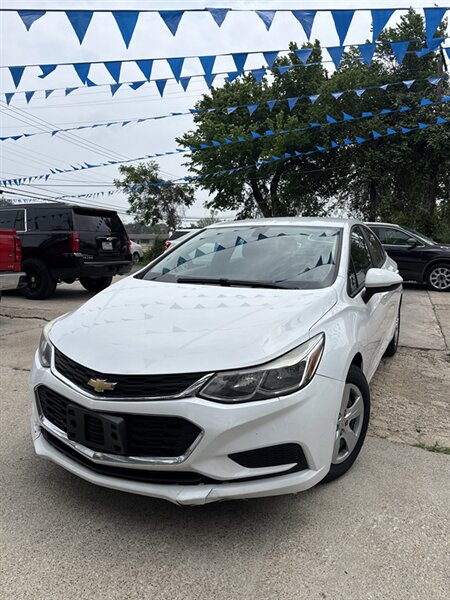 2017 Chevrolet Cruze LS Auto   - Photo 1 - Fort Worth, TX 76111