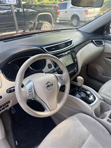 2015 Nissan Rogue S - Photo 5 - Fort Worth, TX 76111