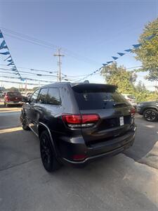 2020 Jeep Grand Cherokee Laredo   - Photo 4 - Fort Worth, TX 76111