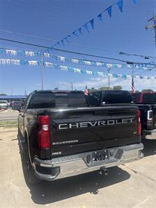 2020 Chevrolet Silverado 1500 LT - Photo 2 - Fort Worth, TX 76111