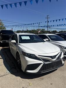 2022 Toyota Camry SE - Photo 2 - Fort Worth, TX 76111