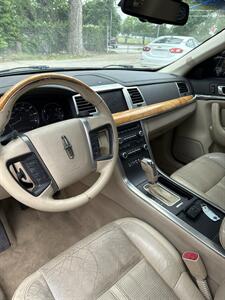 2010 Lincoln MKS   - Photo 5 - Fort Worth, TX 76111