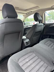 2020 Ford Fusion SE   - Photo 6 - Fort Worth, TX 76111