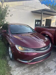 2017 Chrysler 200 Limited - Photo 2 - Fort Worth, TX 76111