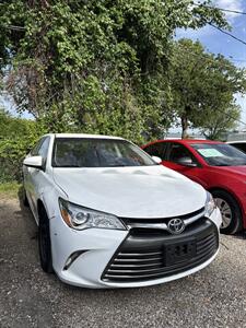 2015 Toyota Camry LE   - Photo 2 - Fort Worth, TX 76111