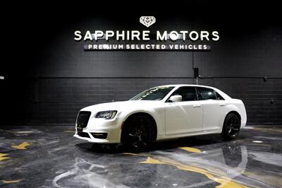 2023 Chrysler 300 Series Touring L Sedan