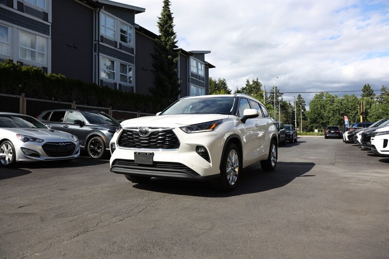 White 2021 Toyota Highlander Limited AWD SUV / Crossover All-Wheel Drive Automatic