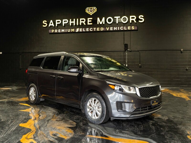 2016 Kia Sedona LX  
