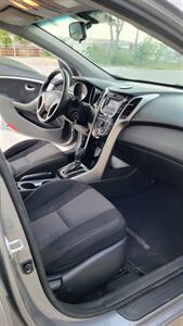 2013 Hyundai ELANTRA GT - Photo 11 - Converse, TX 78109