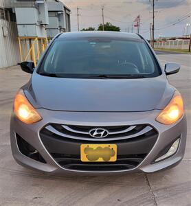 2013 Hyundai ELANTRA GT - Photo 14 - Converse, TX 78109