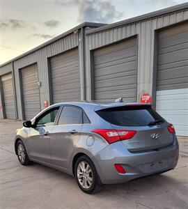 2013 Hyundai ELANTRA GT - Photo 6 - Converse, TX 78109