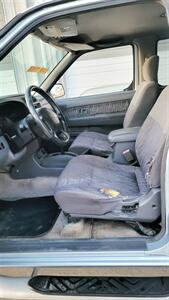 2000 Nissan Frontier XE   - Photo 7 - Converse, TX 78109