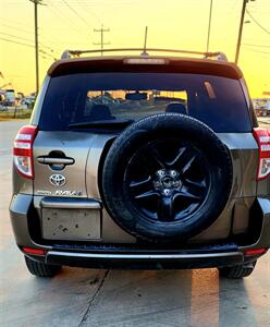 2010 Toyota RAV4   - Photo 3 - Converse, TX 78109