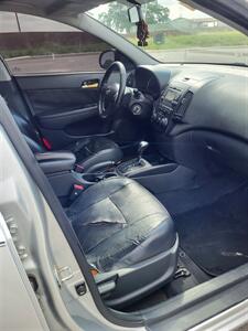 2011 Hyundai ELANTRA Touring GLS   - Photo 8 - Converse, TX 78109