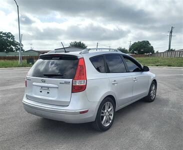 2011 Hyundai ELANTRA Touring GLS   - Photo 6 - Converse, TX 78109