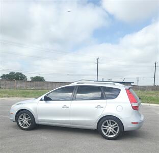2011 Hyundai ELANTRA Touring GLS   - Photo 4 - Converse, TX 78109